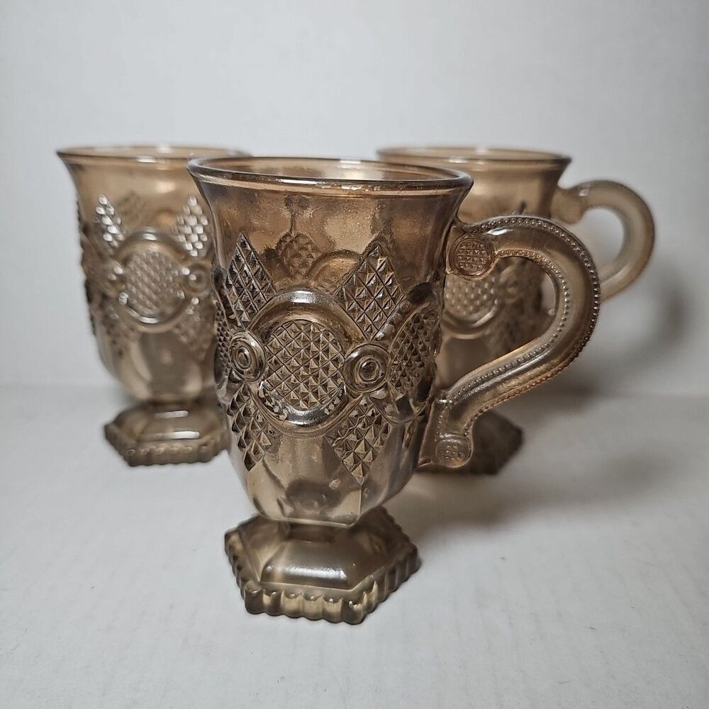 Vintage Avon Smoke Brown 1876 Cape Cod Collection Pedestal Coffee Mug Irish